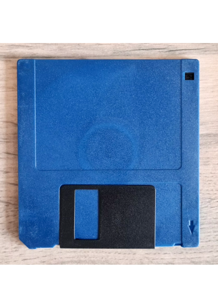 3.5" blank floppy disks - double density 720KB / 880KB diskettes, unbranded